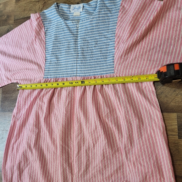 Vintage 80's Leisure Life Pastel Striped Zip-up Nightgown Muumuu Sleepwear Dress - Picture 5 of 7